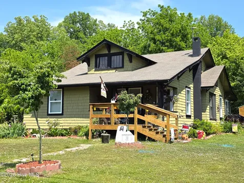 48 Fisher Street Andrews NC 28901
