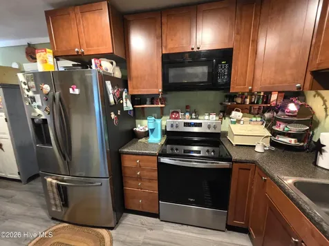 48 Fisher Street Andrews NC 28901