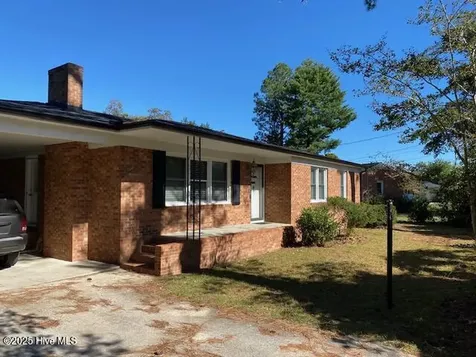 102 W Berkshire Road Greenville NC 27858