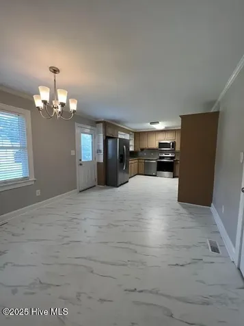 102 W Berkshire Road Greenville NC 27858