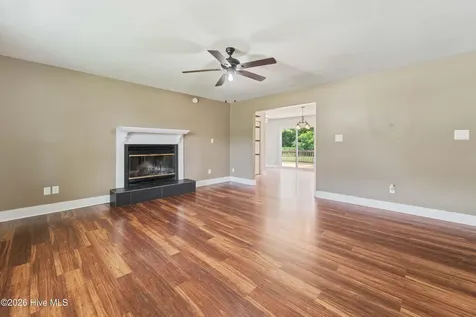 108 Quail Hollow Drive Jacksonville NC 28540
