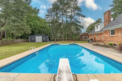 1921 Pinemont Circle Goldsboro NC 27534