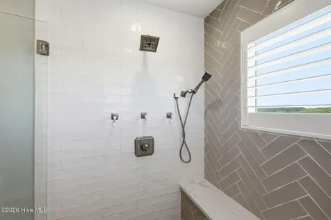 102 Purdie Drive Emerald Isle NC 28594
