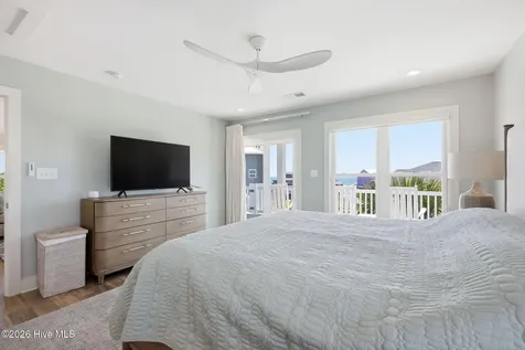 102 Purdie Drive Emerald Isle NC 28594
