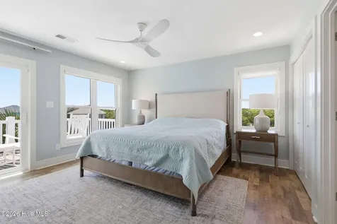 102 Purdie Drive Emerald Isle NC 28594