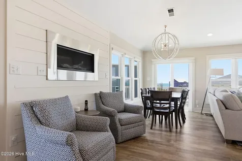 102 Purdie Drive Emerald Isle NC 28594