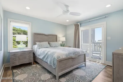 102 Purdie Drive Emerald Isle NC 28594