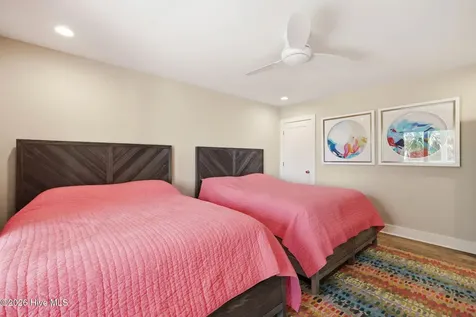 102 Purdie Drive Emerald Isle NC 28594