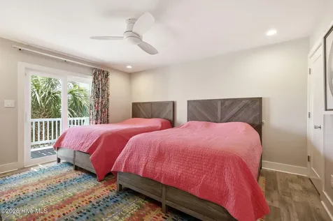 102 Purdie Drive Emerald Isle NC 28594