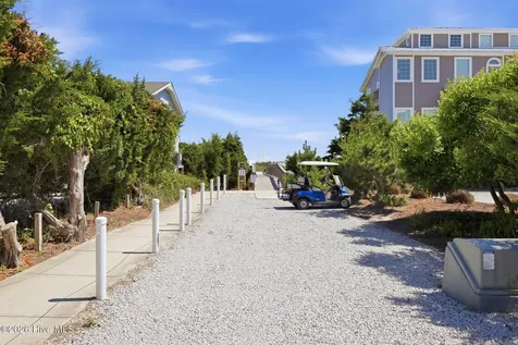 102 Purdie Drive Emerald Isle NC 28594