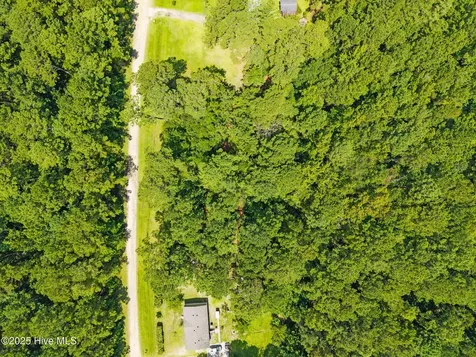 7112 Mosquito Hill Road NW Ash NC 28420