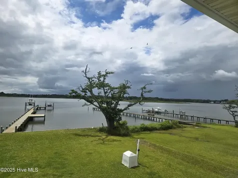 429 Live Oak Road Newport NC 28570