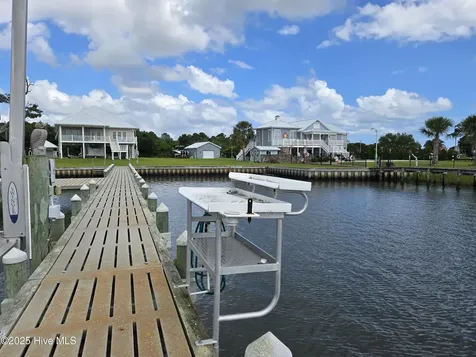 429 Live Oak Road Newport NC 28570