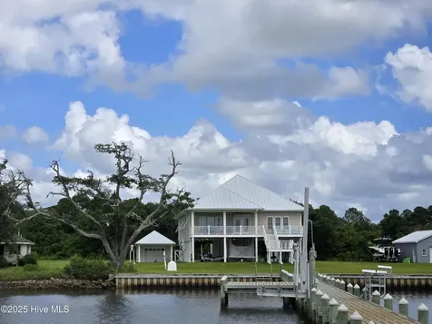 429 Live Oak Road Newport NC 28570