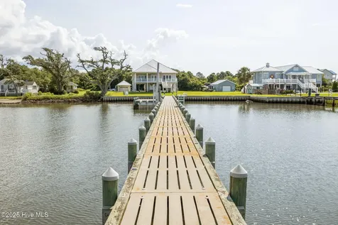 429 Live Oak Road Newport NC 28570