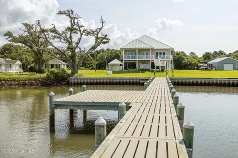 429 Live Oak Road Newport NC 28570