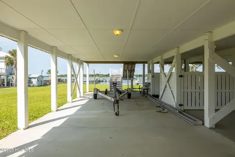 429 Live Oak Road Newport NC 28570