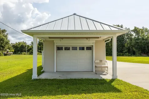 429 Live Oak Road Newport NC 28570
