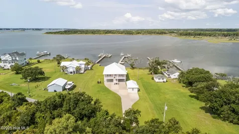 429 Live Oak Road Newport NC 28570
