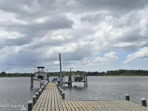429 Live Oak Road Newport NC 28570