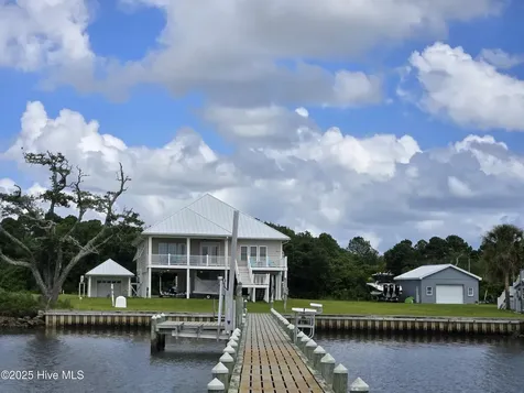 429 Live Oak Road Newport NC 28570