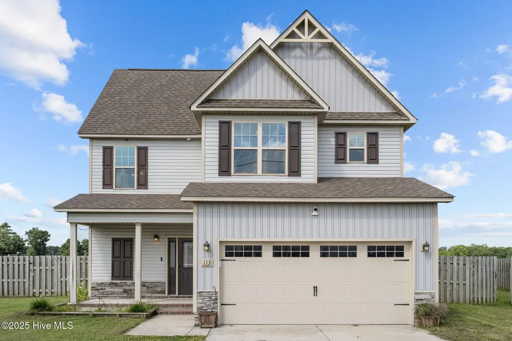 113 Woodwater Drive Richlands NC 28574