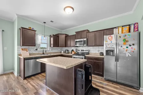 113 Woodwater Drive Richlands NC 28574