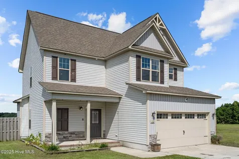 113 Woodwater Drive Richlands NC 28574