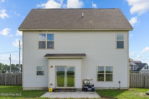 113 Woodwater Drive Richlands NC 28574