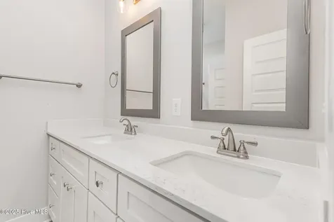 58 Royal Avenue Selma NC 27576