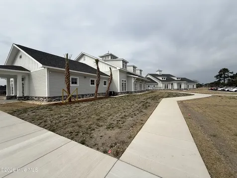 2072 Royal Pines Drive New Bern NC 28560