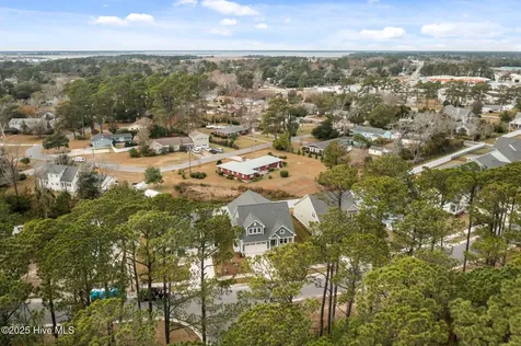 128 Pine View Boulevard Beaufort NC 28516