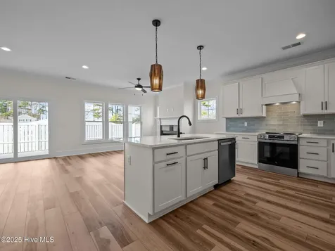 128 Pine View Boulevard Beaufort NC 28516