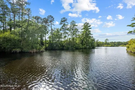 241 Highwood Lane New Bern NC 28562