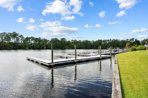 241 Highwood Lane New Bern NC 28562