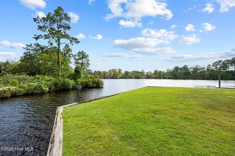 241 Highwood Lane New Bern NC 28562