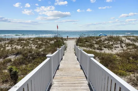 302 Friendship Court Emerald Isle NC 28594