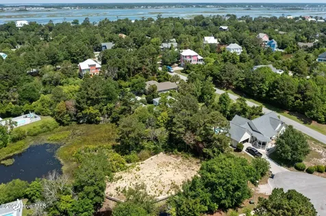 302 Friendship Court Emerald Isle NC 28594