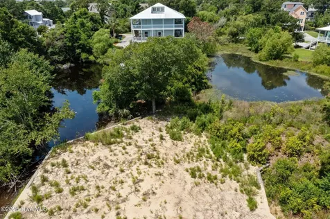 302 Friendship Court Emerald Isle NC 28594