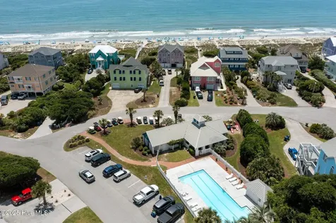 302 Friendship Court Emerald Isle NC 28594