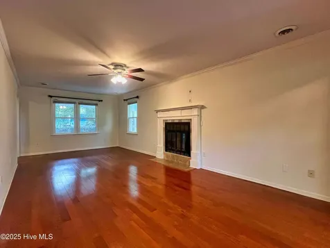 318 Buccaneer Road Wilmington NC 28409