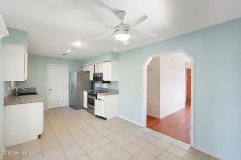 318 Buccaneer Road Wilmington NC 28409