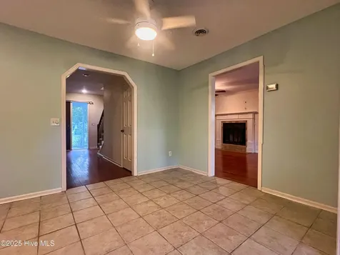 318 Buccaneer Road Wilmington NC 28409