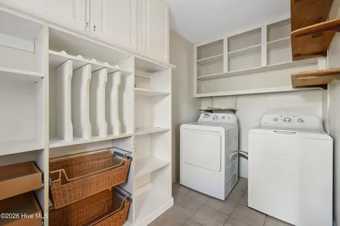 318 Buccaneer Road Wilmington NC 28409