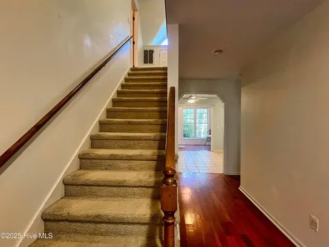 318 Buccaneer Road Wilmington NC 28409