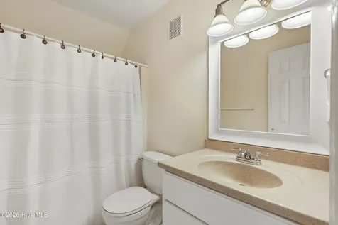 318 Buccaneer Road Wilmington NC 28409
