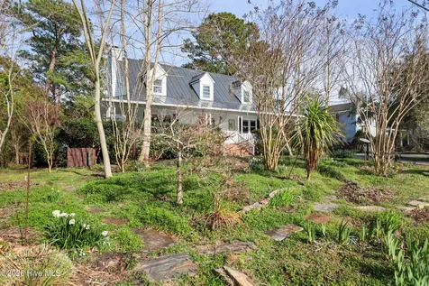 318 Buccaneer Road Wilmington NC 28409