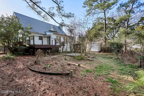 318 Buccaneer Road Wilmington NC 28409