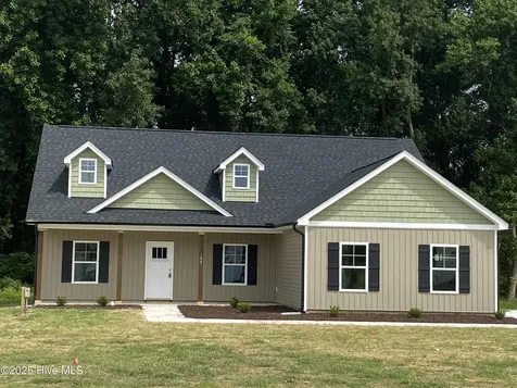 109 Chester Place Pikeville NC 27863