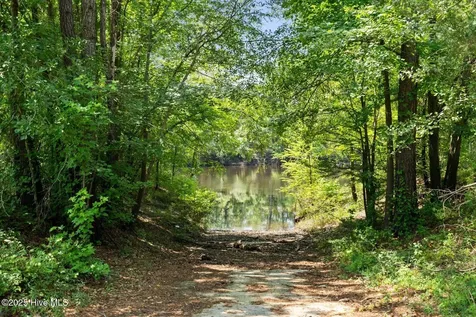 364 Murray Turner Farm Road Burgaw NC 28425